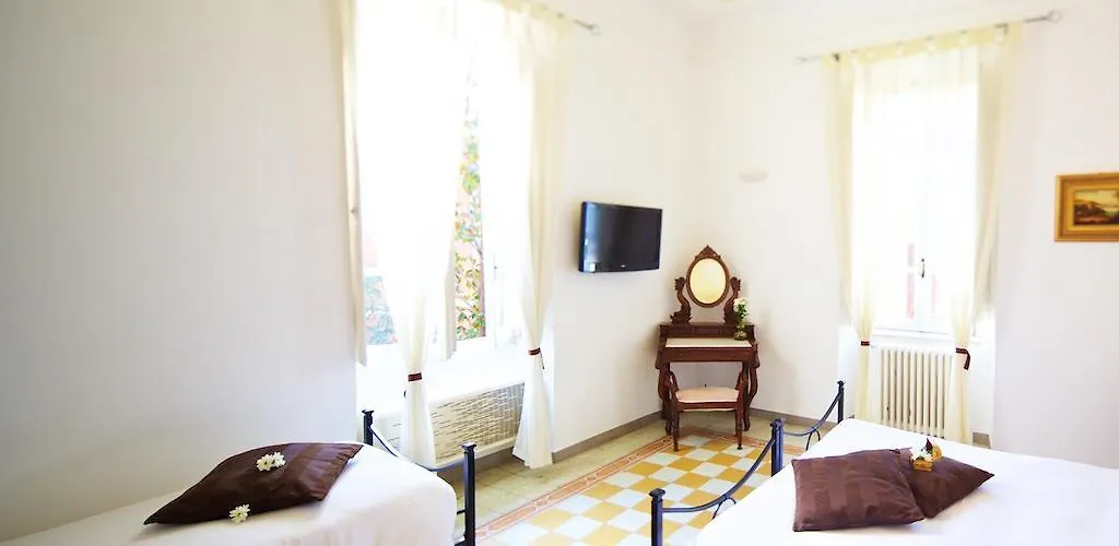 Bed and Breakfast Il Tempio Di Morfeo à Rome Couette-café